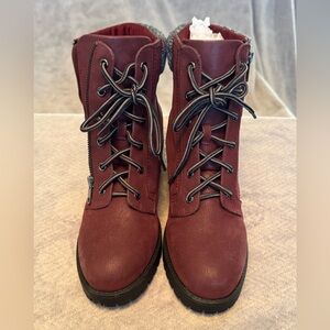 Mia Caelyn Women's Burgundy Lace-Up Boots 9.5